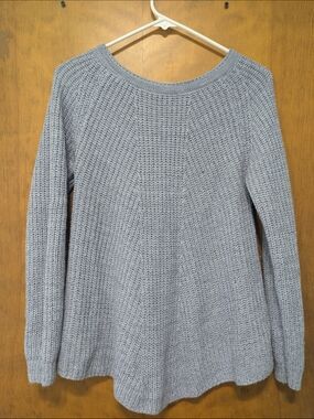 Women's Light Blue Knit Sweater - Classic Crewneck